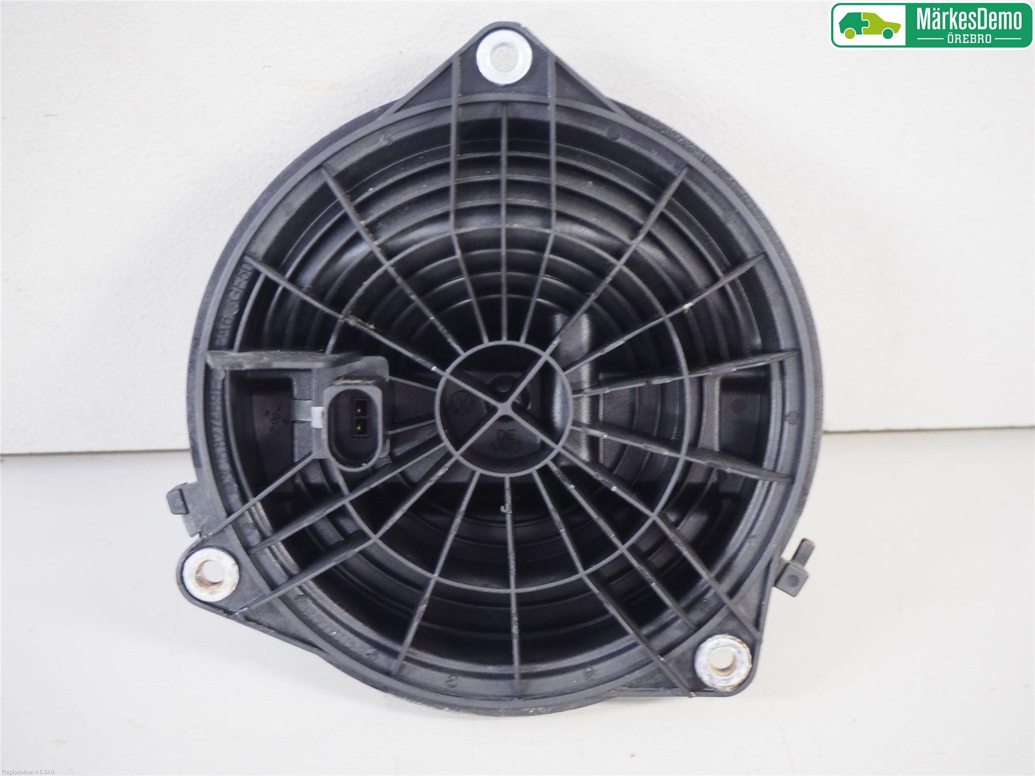 Volkswagen VW GOLF VI 09-13 Bakluke Handtak Ytre