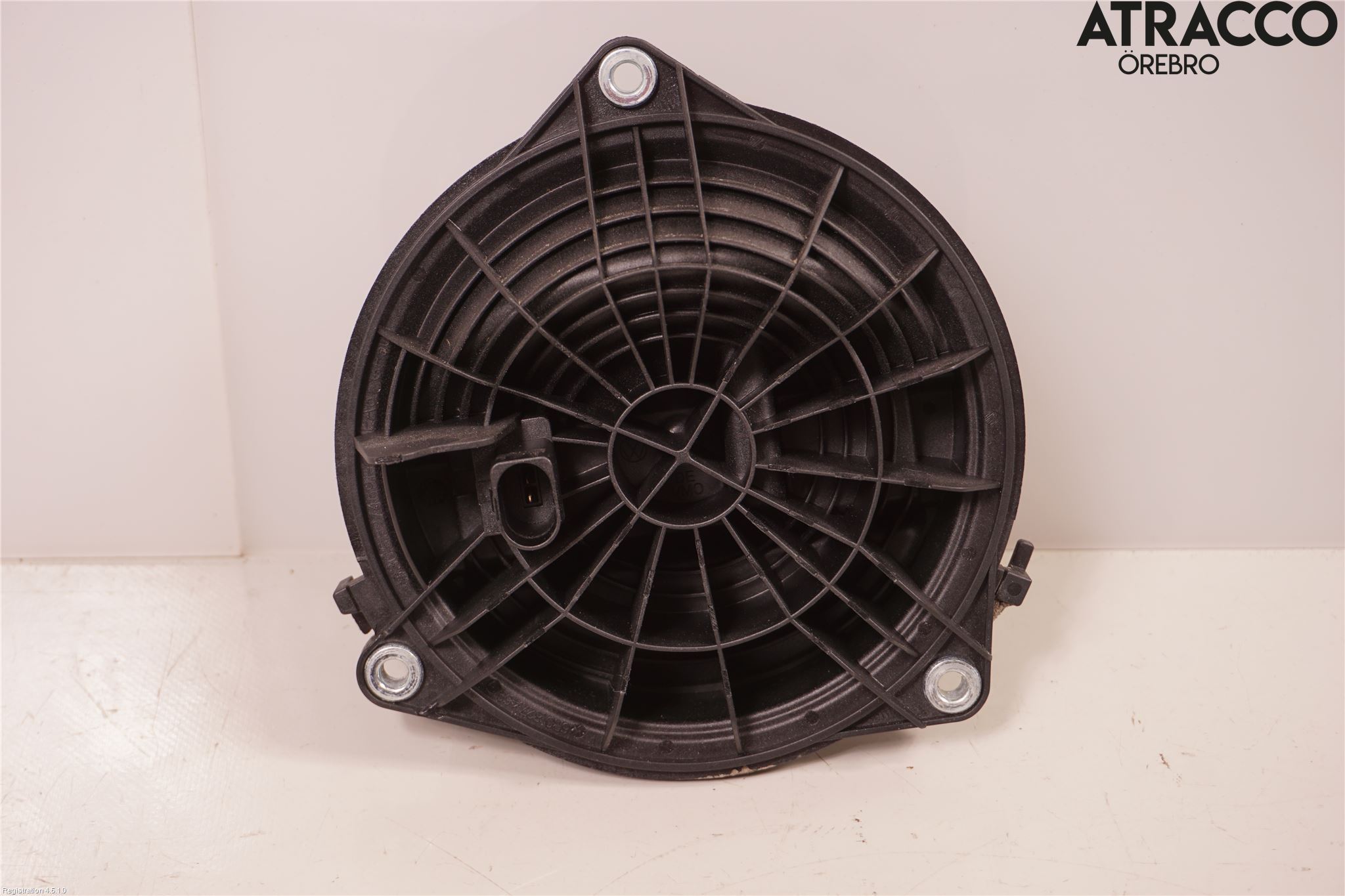 Volkswagen VW GOLF V 04-09 Bakluke Handtak Ytre