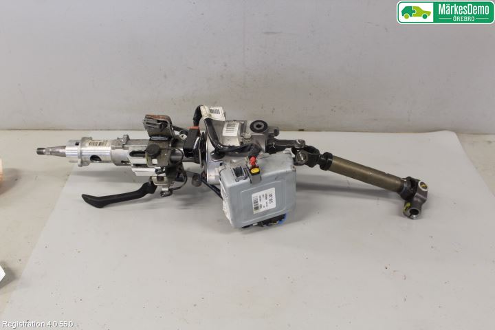 Kia CEED 12-18 Rattakselaggregat Innebygd Servo