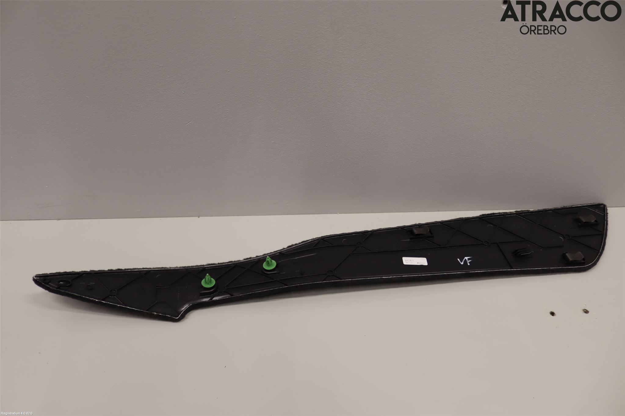 BMW 5 F10/F11/F18 09-17 Instrumentkonsoll Gulv