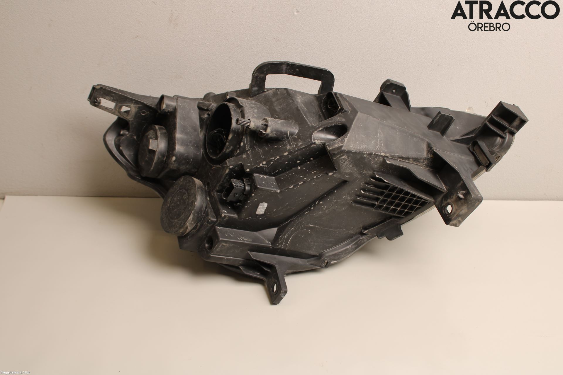 Peugeot PARTNER 08-15 Frontlykt Venstre