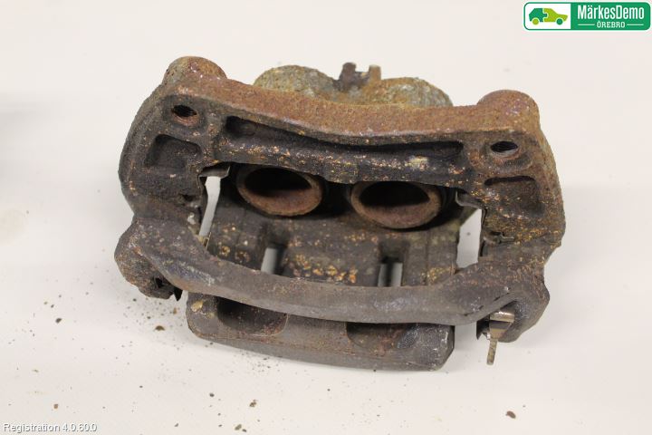Nissan QASHQAI+2  10-14 Bremsecaliper Foran Høyre