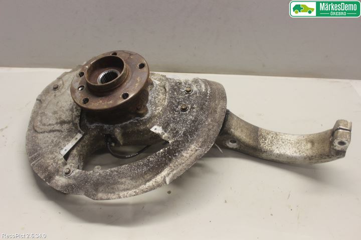 BMW X6 E71/E72   08-14 Spindel Hf