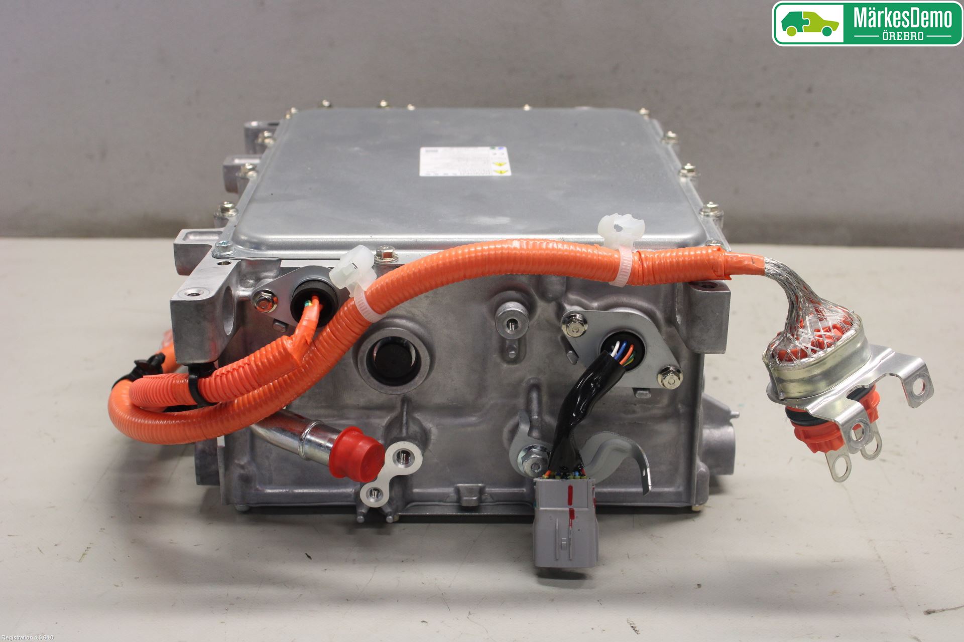 Mitsubishi OUTLANDER 13-21 Batterilader Hybrid