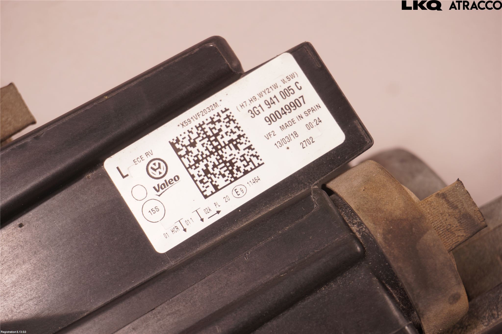 Volkswagen VW PASSAT 15-19 Frontlykt Venstre