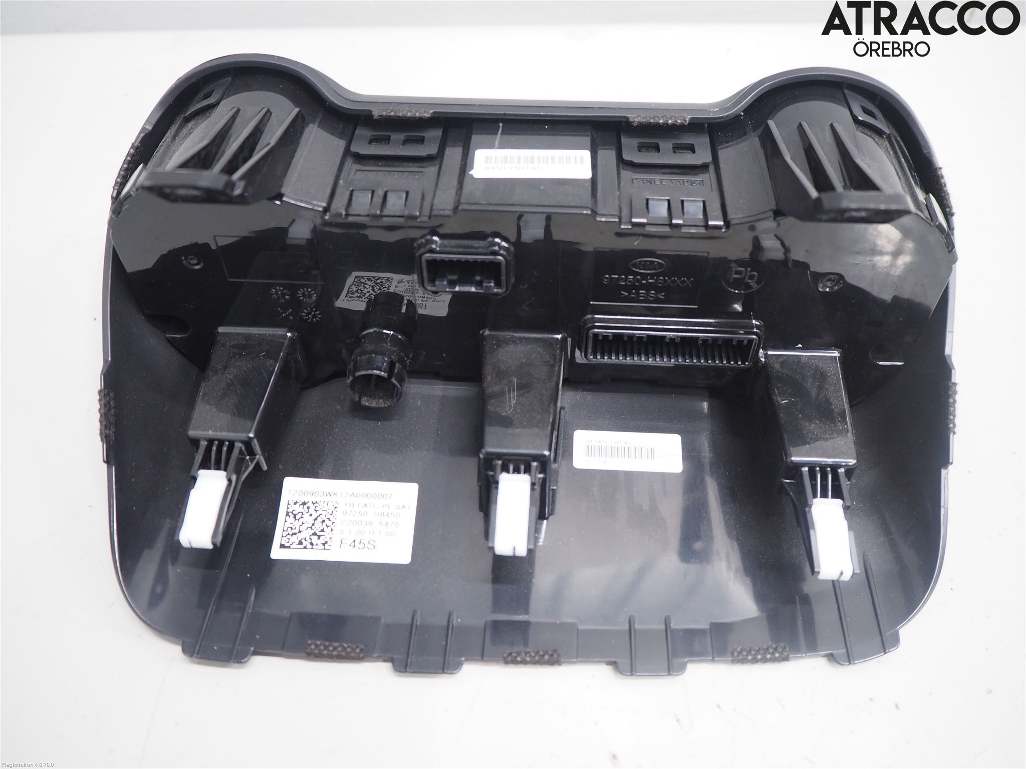 Kia STONIC 18->> Varme Ac Betjening-Display