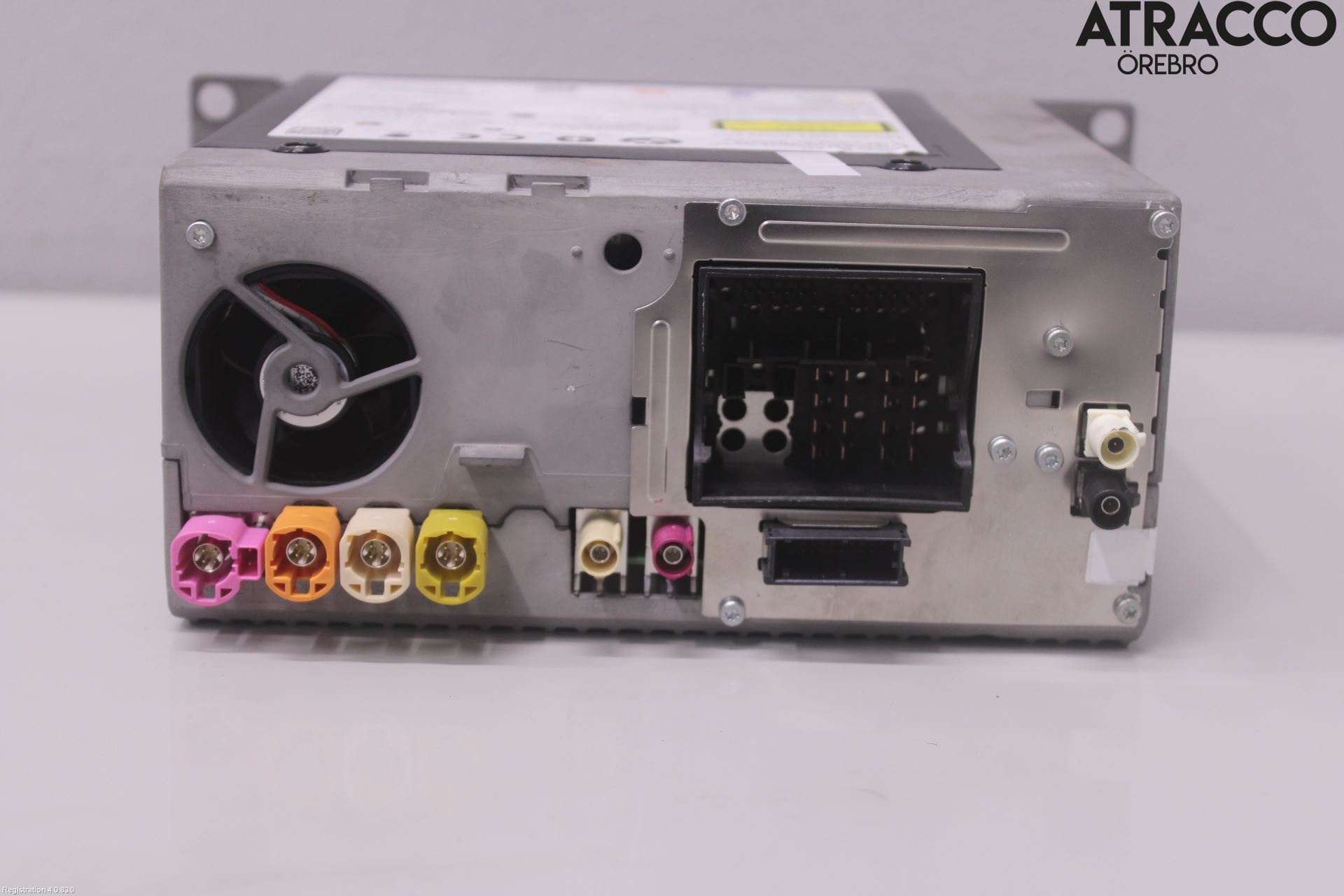 BMW 5 G30/G31/F90 17-23 Stereo Radio Med Cd