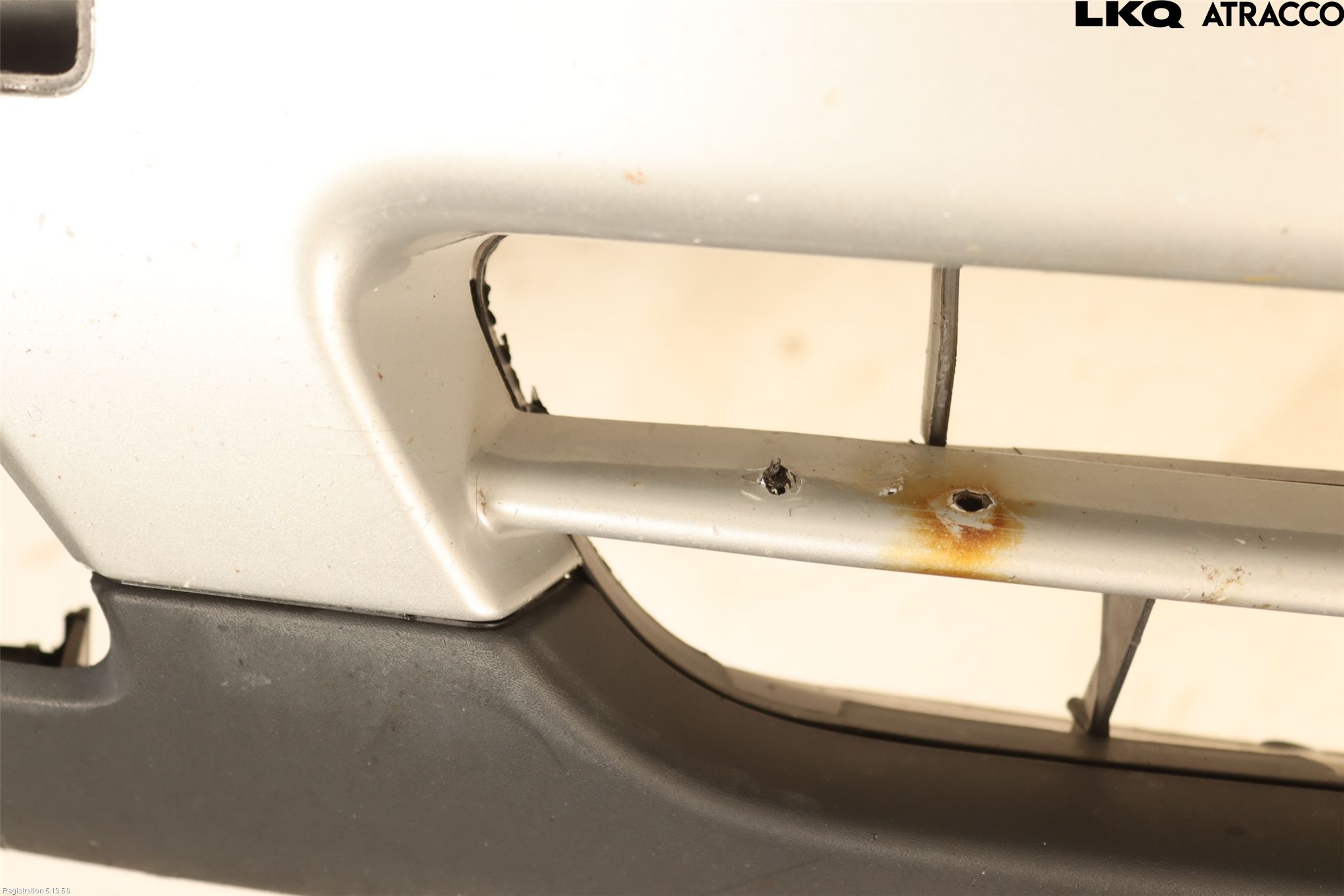 Volvo V70 05-08 Støtfanger Foran Plastdeksel
