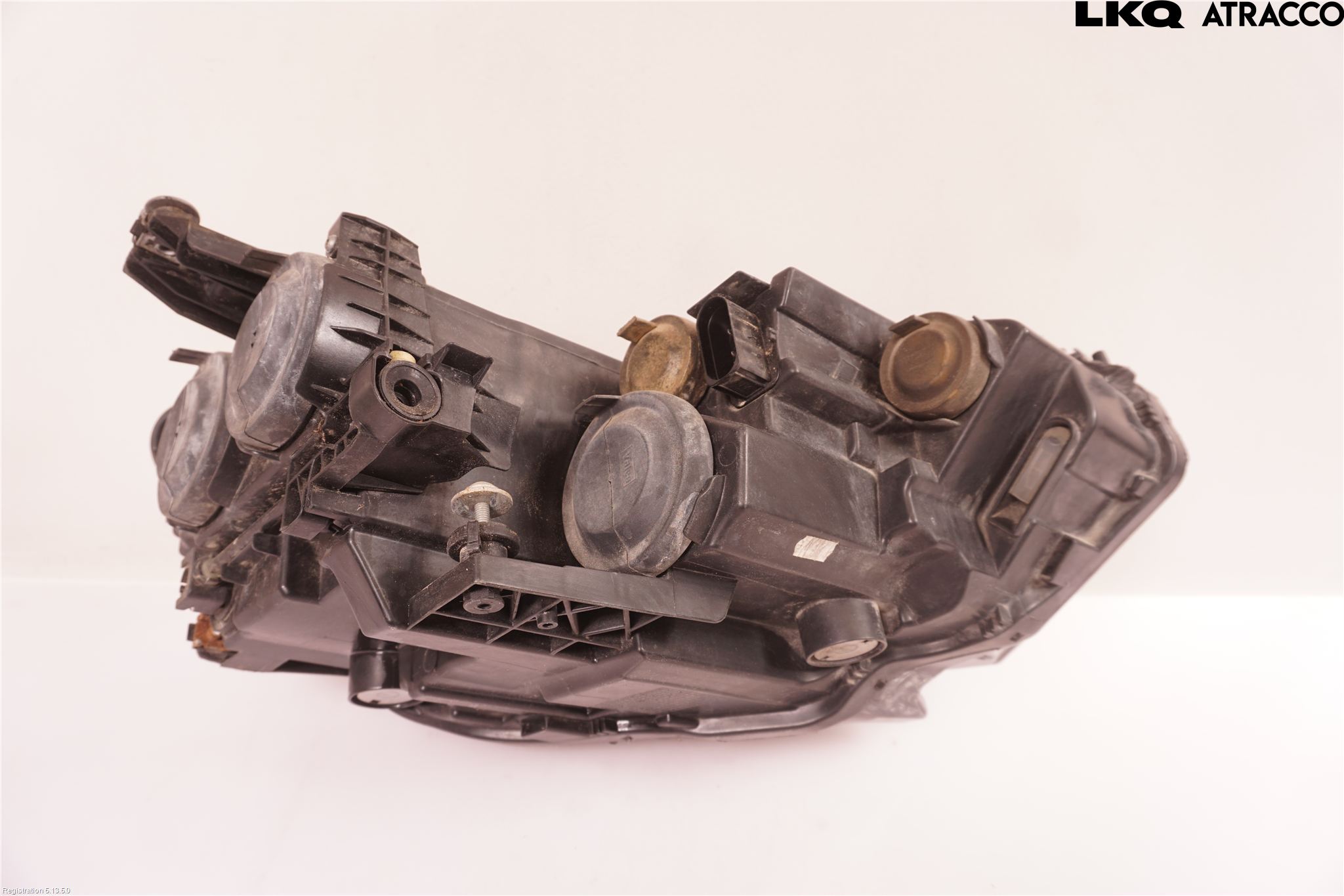 Volkswagen VW PASSAT 15-19 Frontlykt Venstre