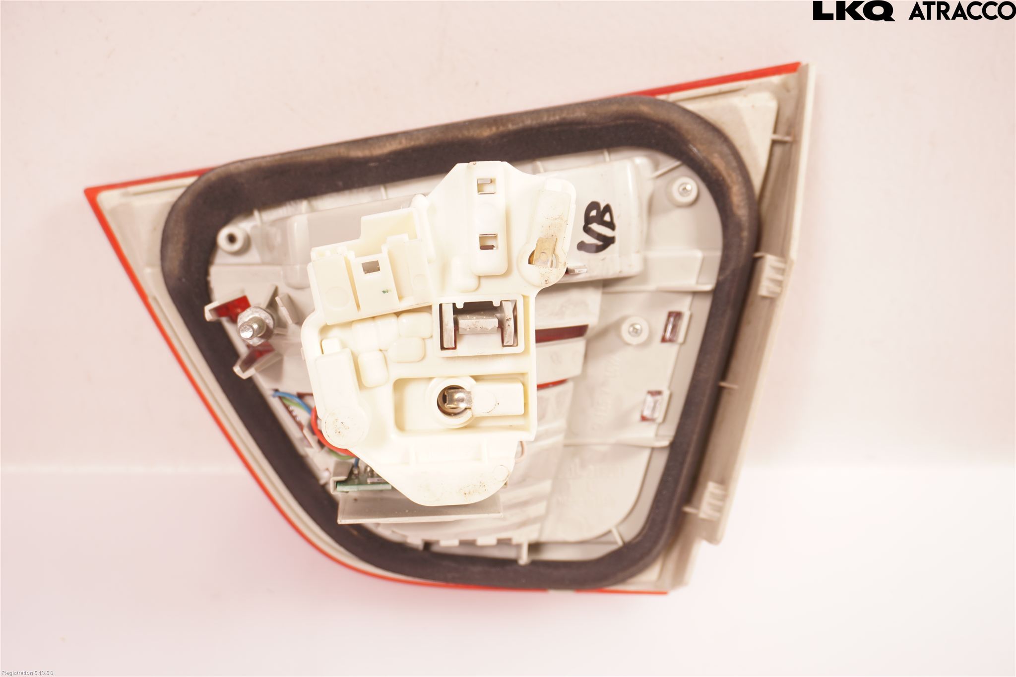 BMW 3 E90/91 SED/TOU 05-12 Baklykt Venstre  På Luke(Indre