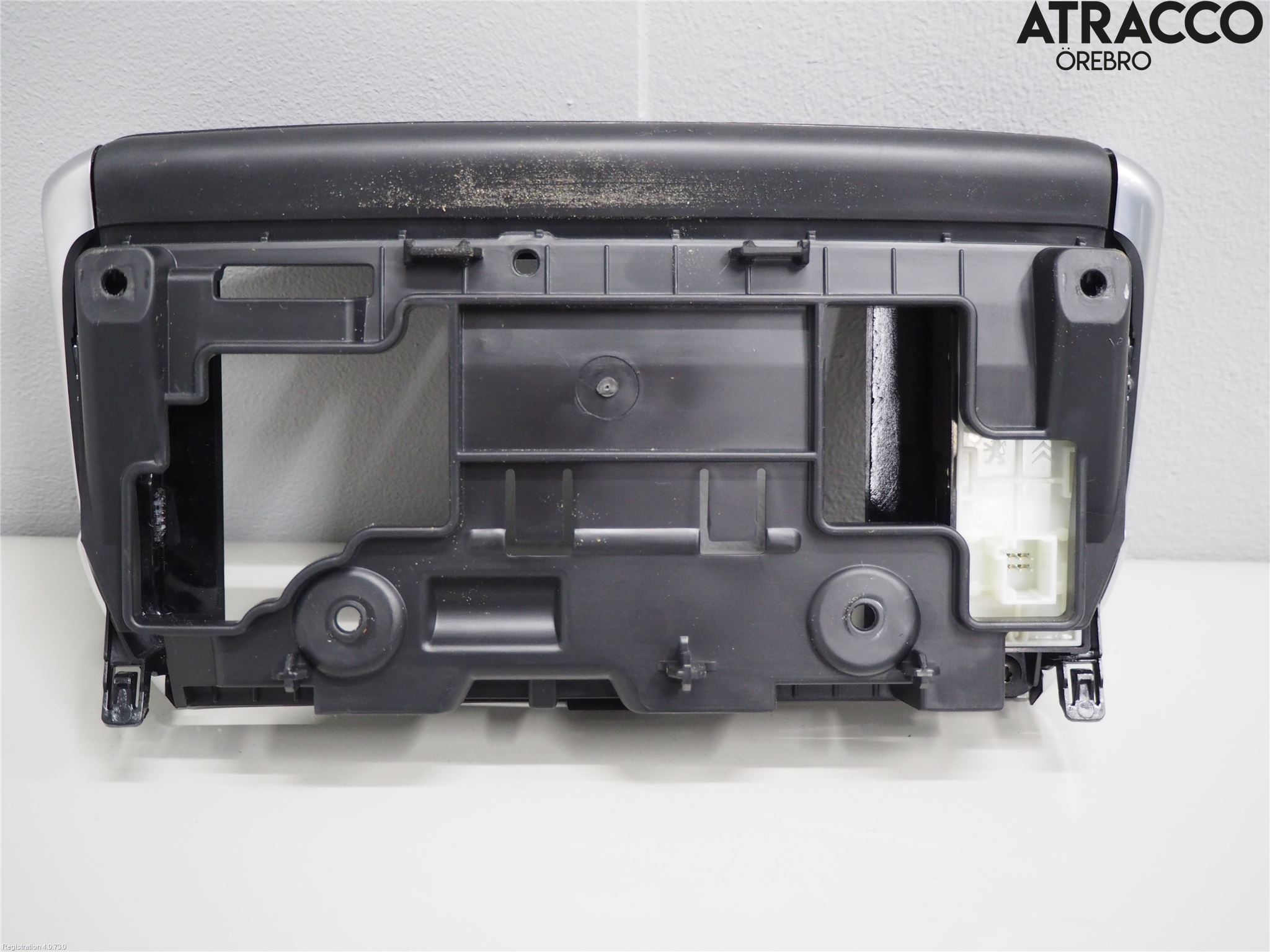 Peugeot PEUGOT 208 16-19 Innr Radio Ramme