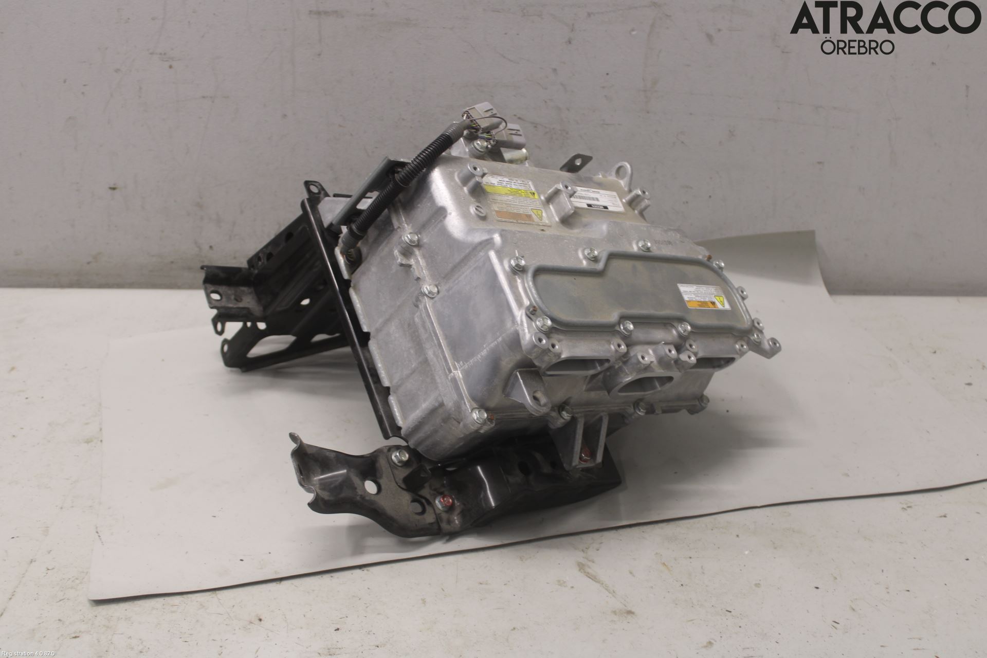 Mitsubishi OUTLANDER 13-21 Hybridconverter