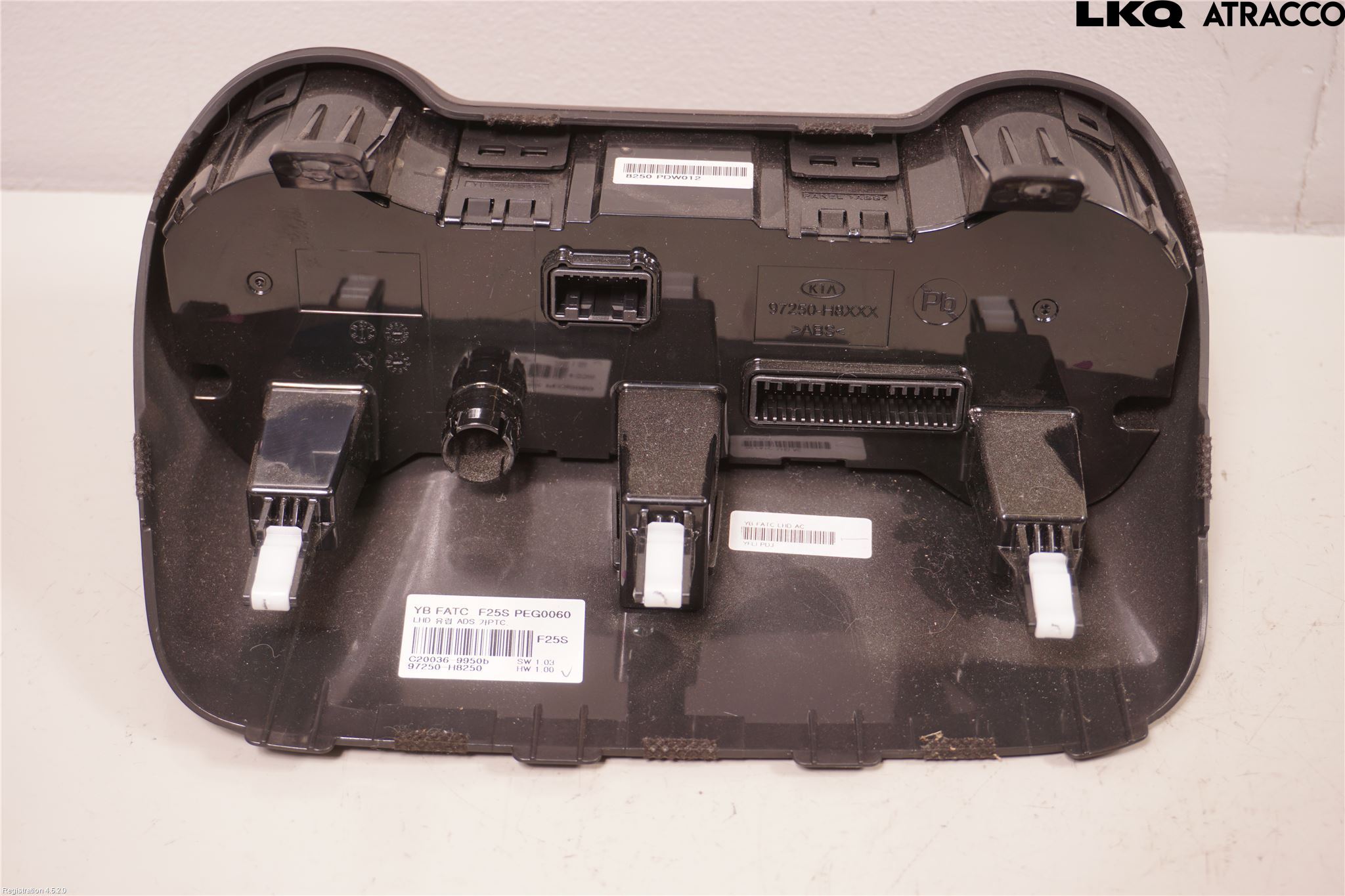 Kia STONIC 18->> Varme Ac Betjening-Display
