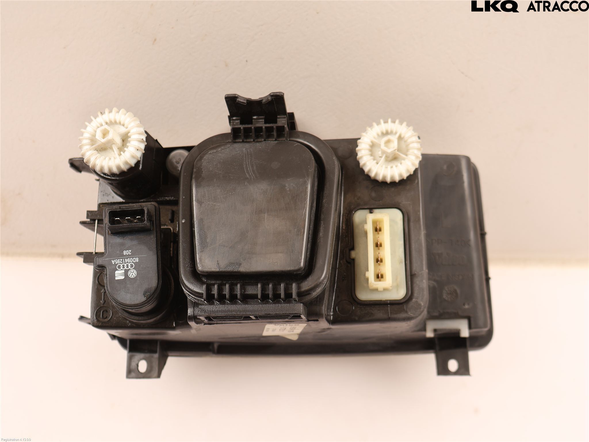 Volkswagen VW CADDY SKÅP    96-03 Frontlykt Venstre