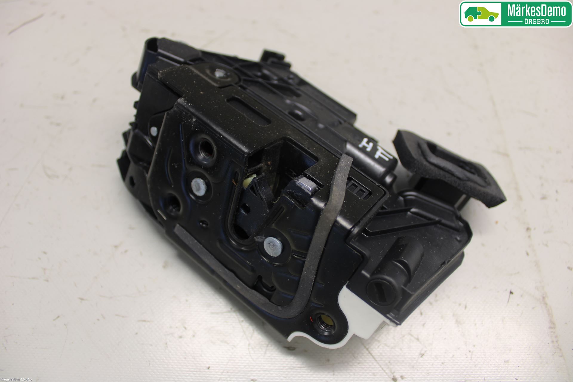 Volkswagen VW POLO 10-17 Dørlås - Låsekasse