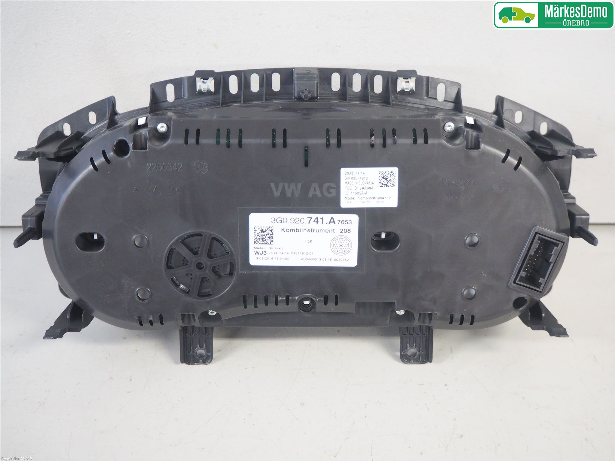 Volkswagen VW PASSAT 15-19 Instr Kombinert