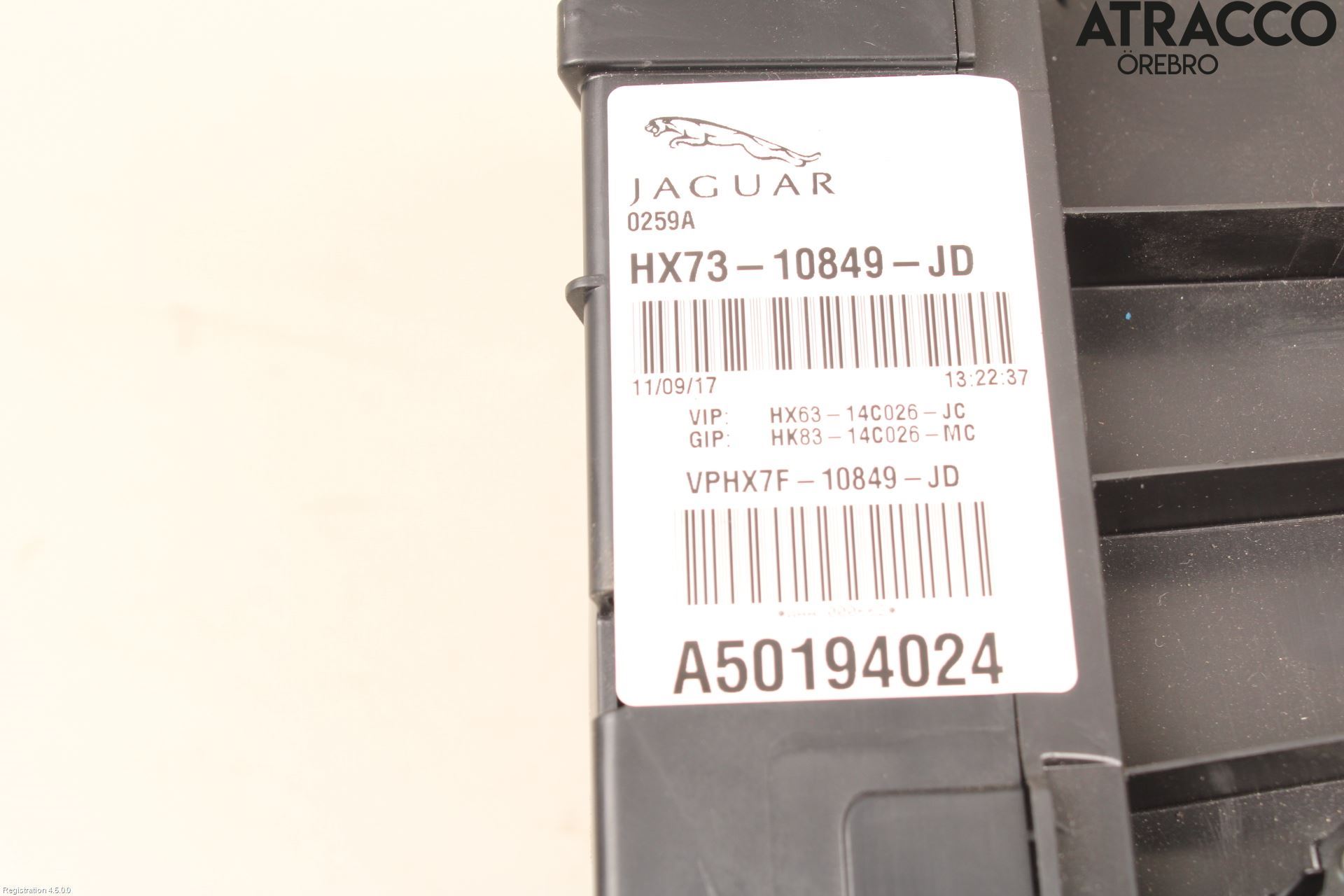 Jaguar XE (X760) 15-24 Instr Kombinert
