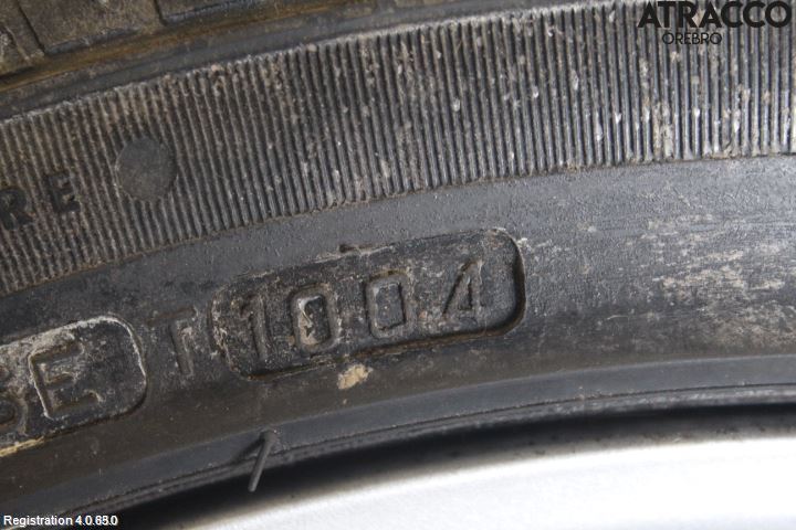 Toyota AVENSIS 03-06 Dekk Sommer På Felg