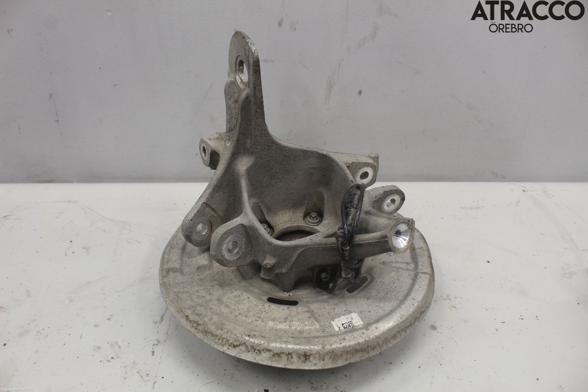 BMW 5 F10/F11/F18 09-17 Spindel Vb