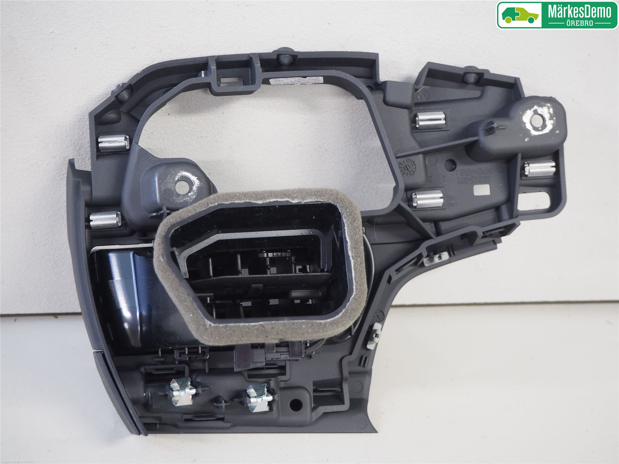 Audi A4/S4 B9 16-19 Dashbord Kanal - Dyse
