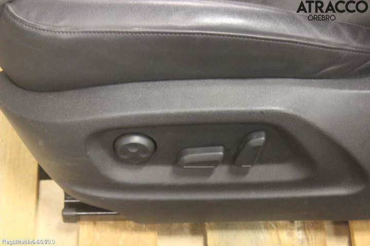 Audi Q3 8U 12-18 Innr Sete Foran Venstre