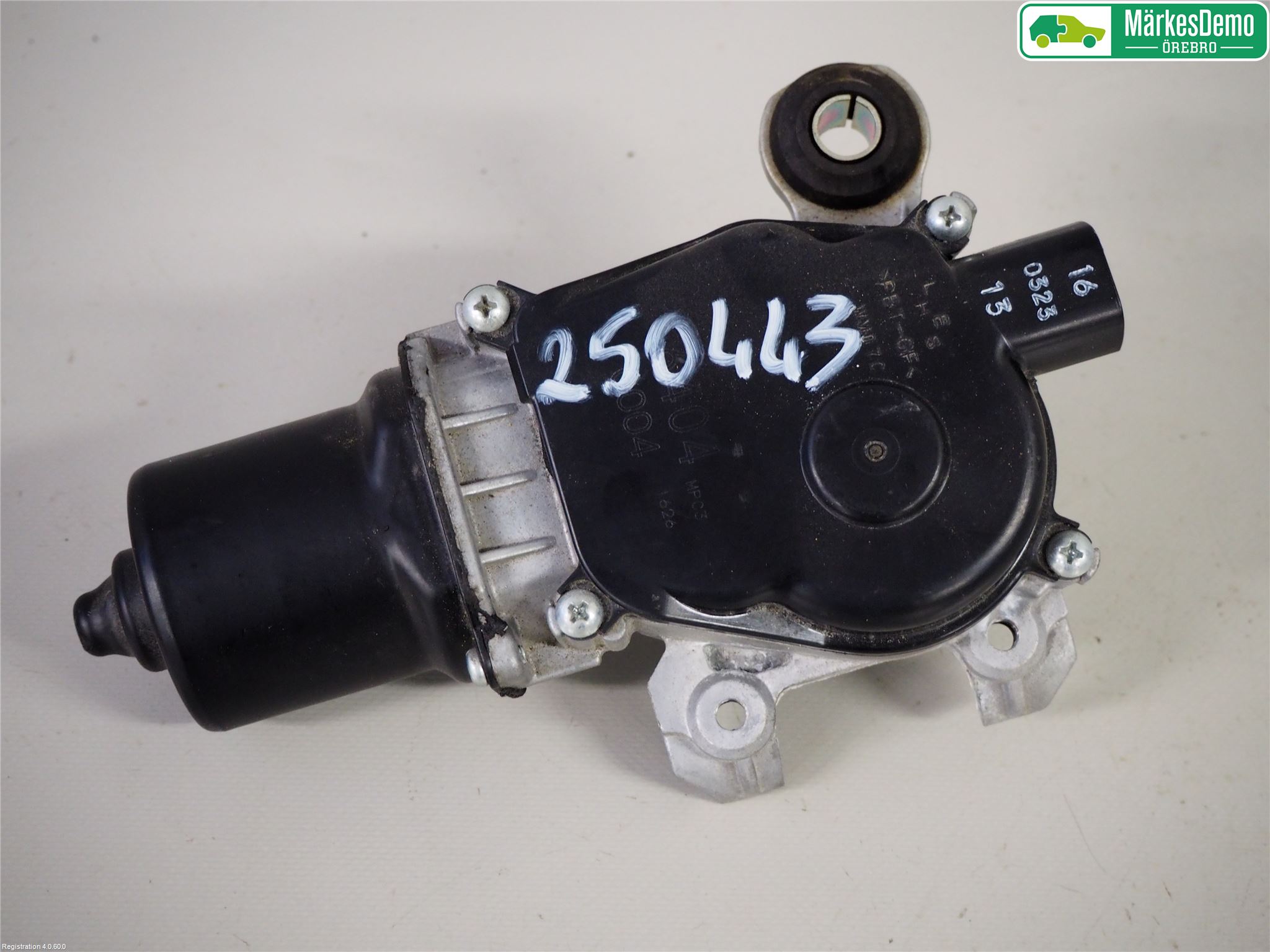 Nissan QASHQAI 14-17 Viskermotor Frontrute