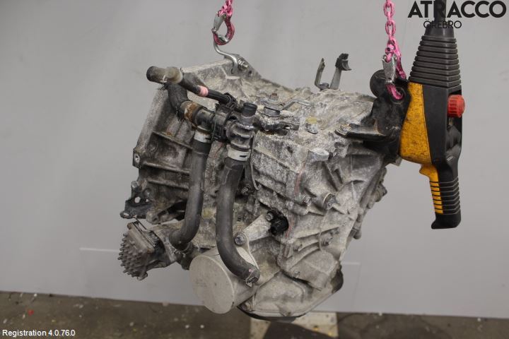 Toyota YARIS XP130 12-14 Gearkasse Automat