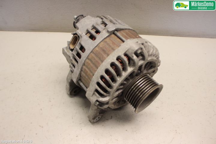 Nissan QASHQAI+2  10-14 Dynamo