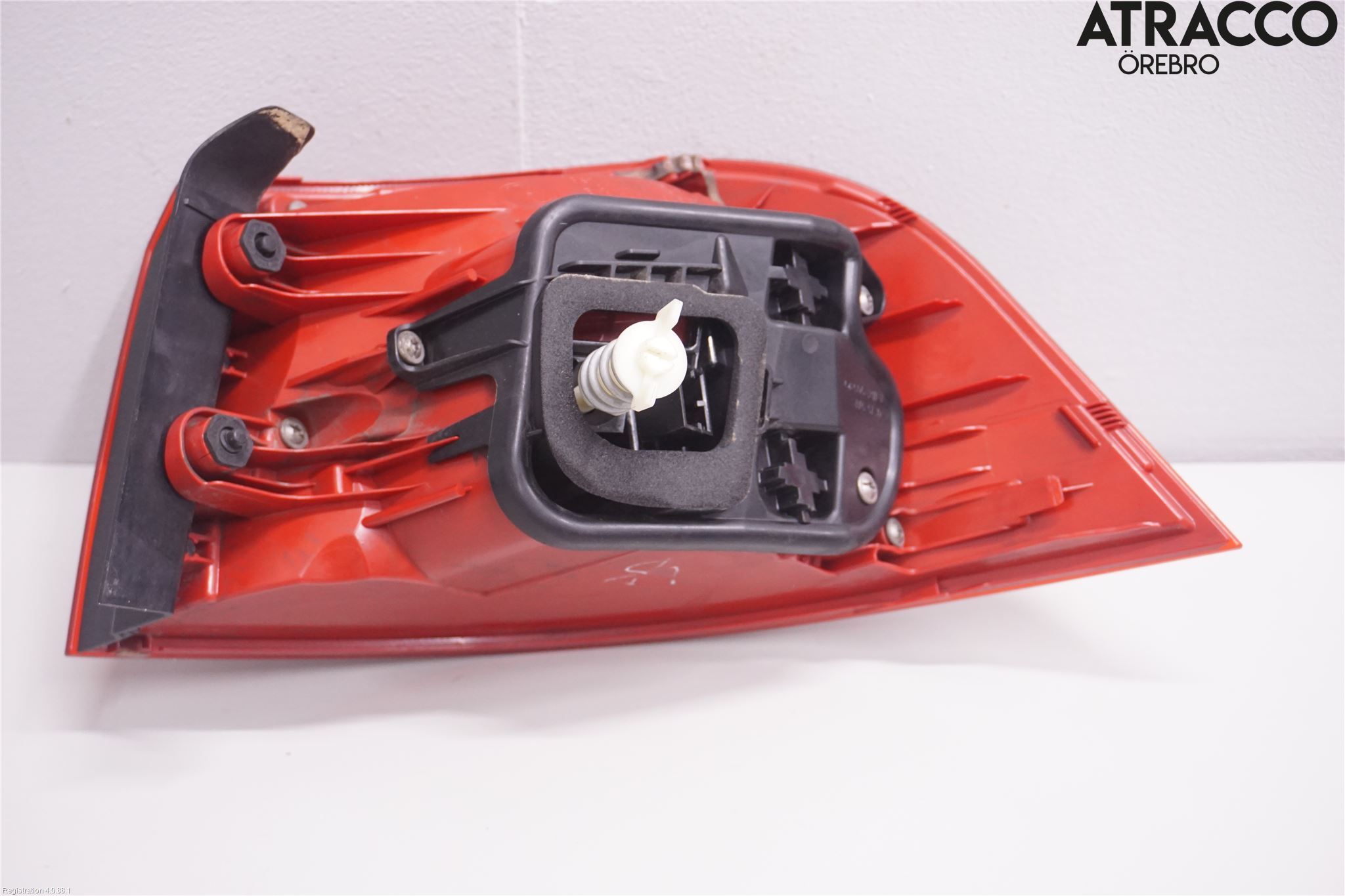 Volkswagen VW PASSAT 11-14 Baklykt Venstre
