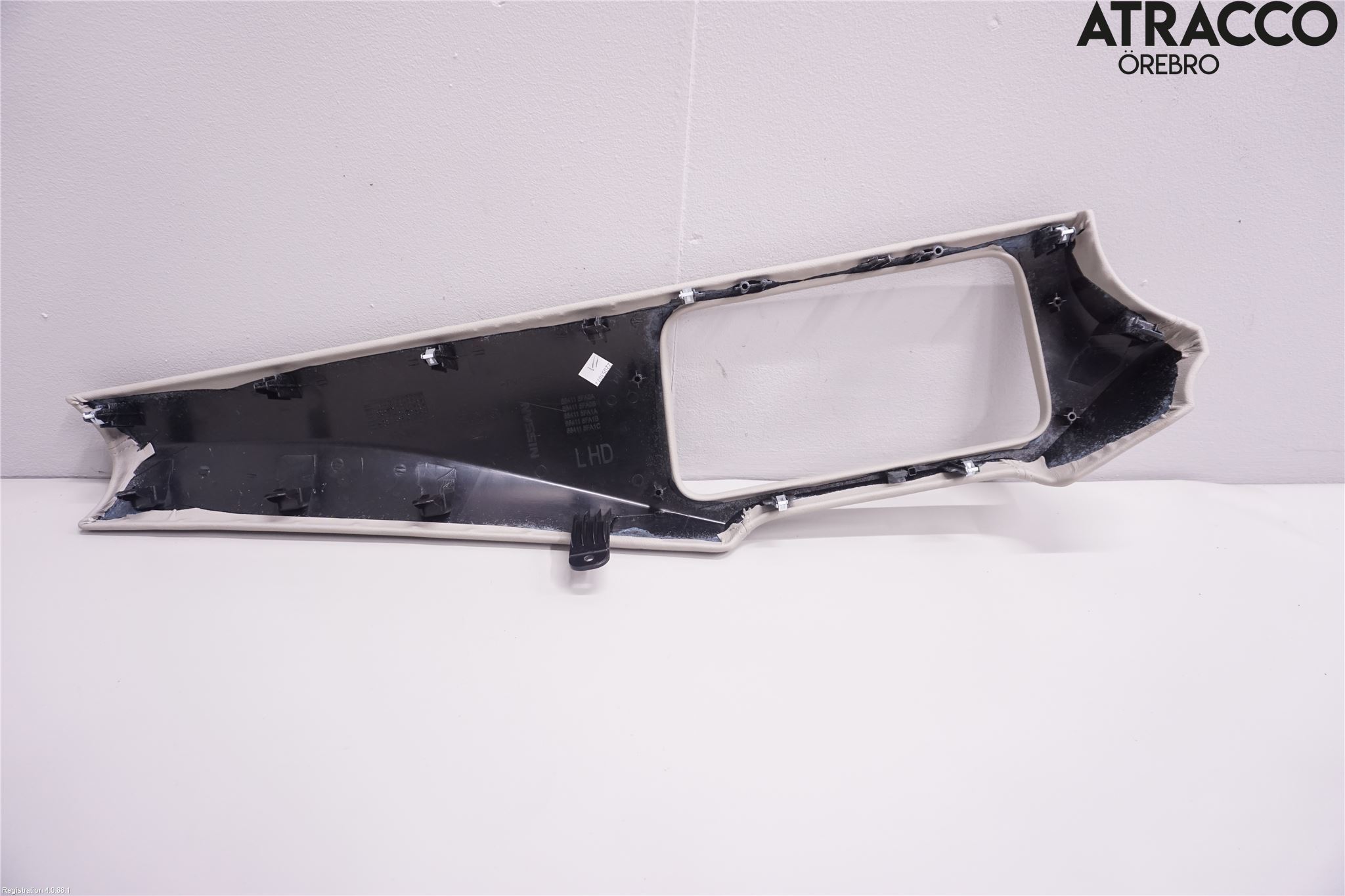 Nissan MICRA 17- Innr Dekor Instrbord