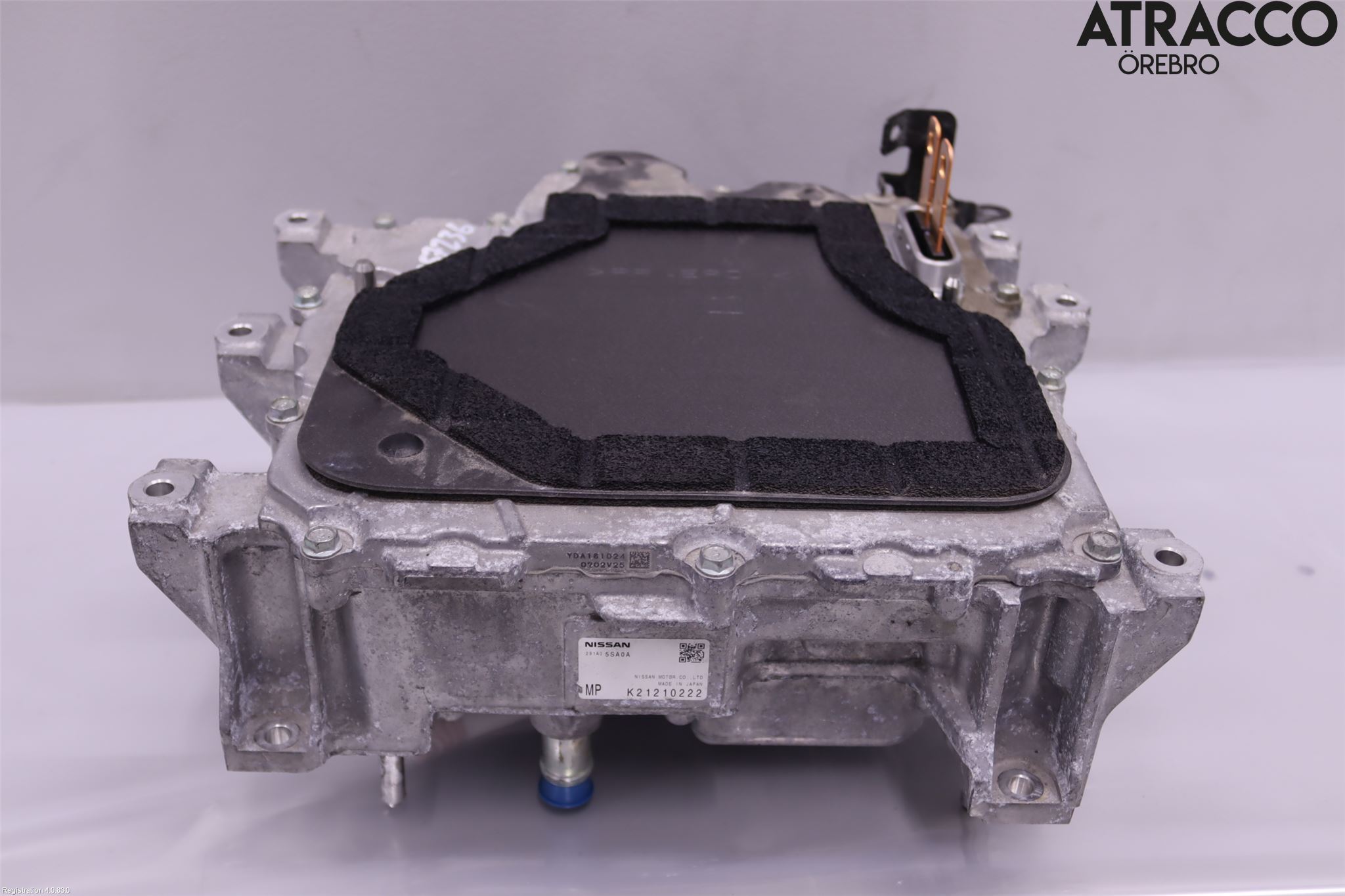 Nissan LEAF 18- Inverter 12-)220V