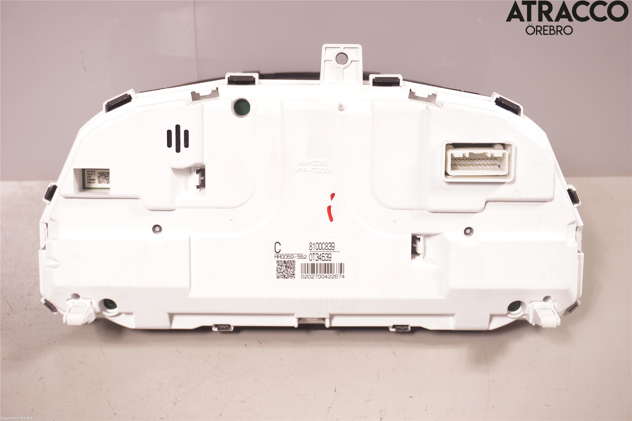 Mitsubishi OUTLANDER 13-21 Instr Kombinert
