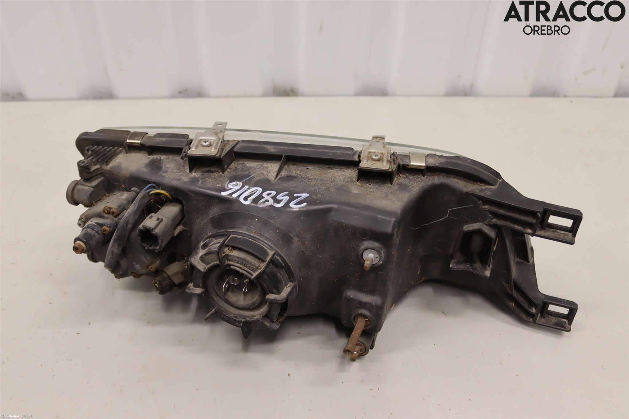 Nissan ALMERA    96-00 Frontlykt Venstre
