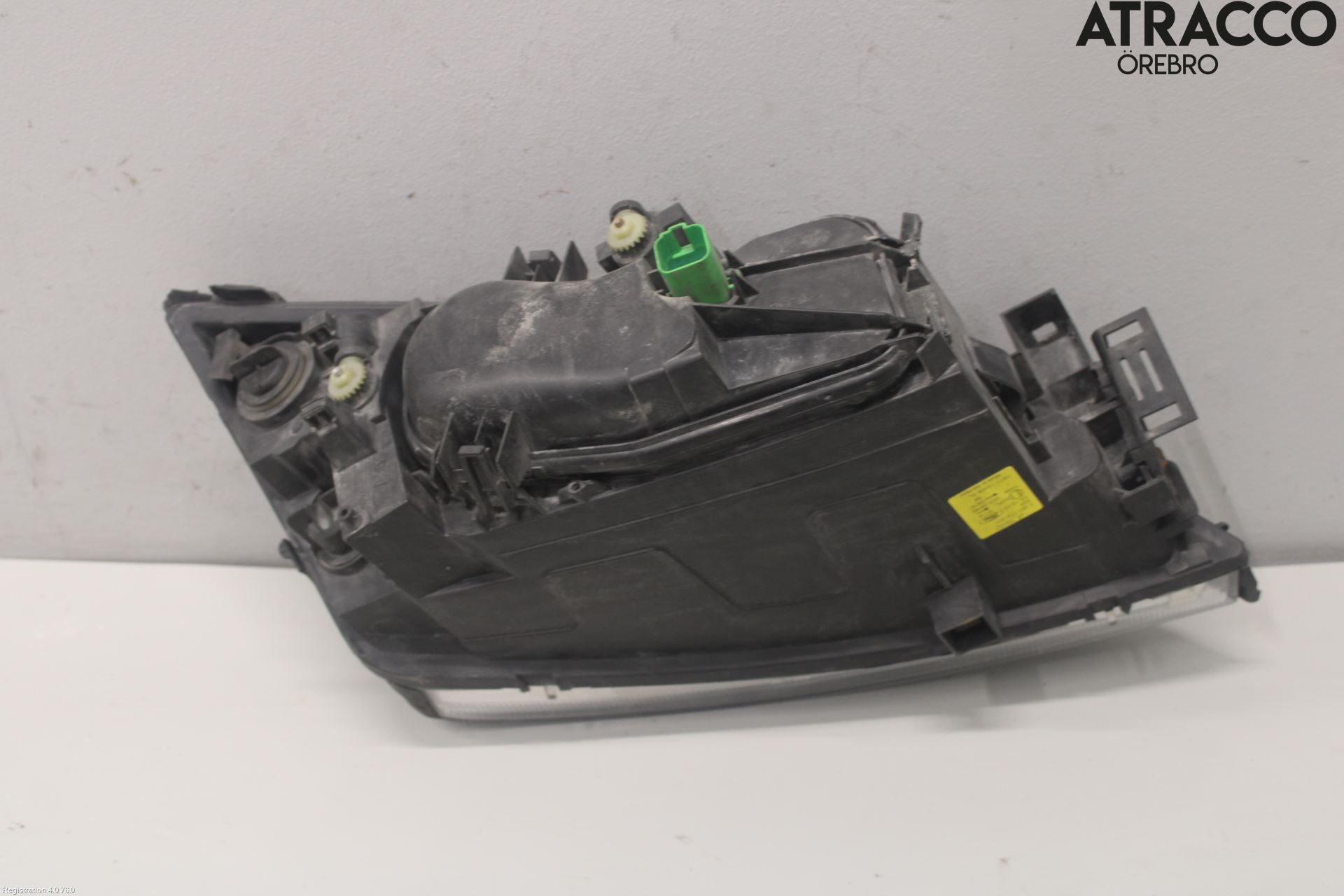 Ford MONDEO     01-06 Frontlykt Venstre