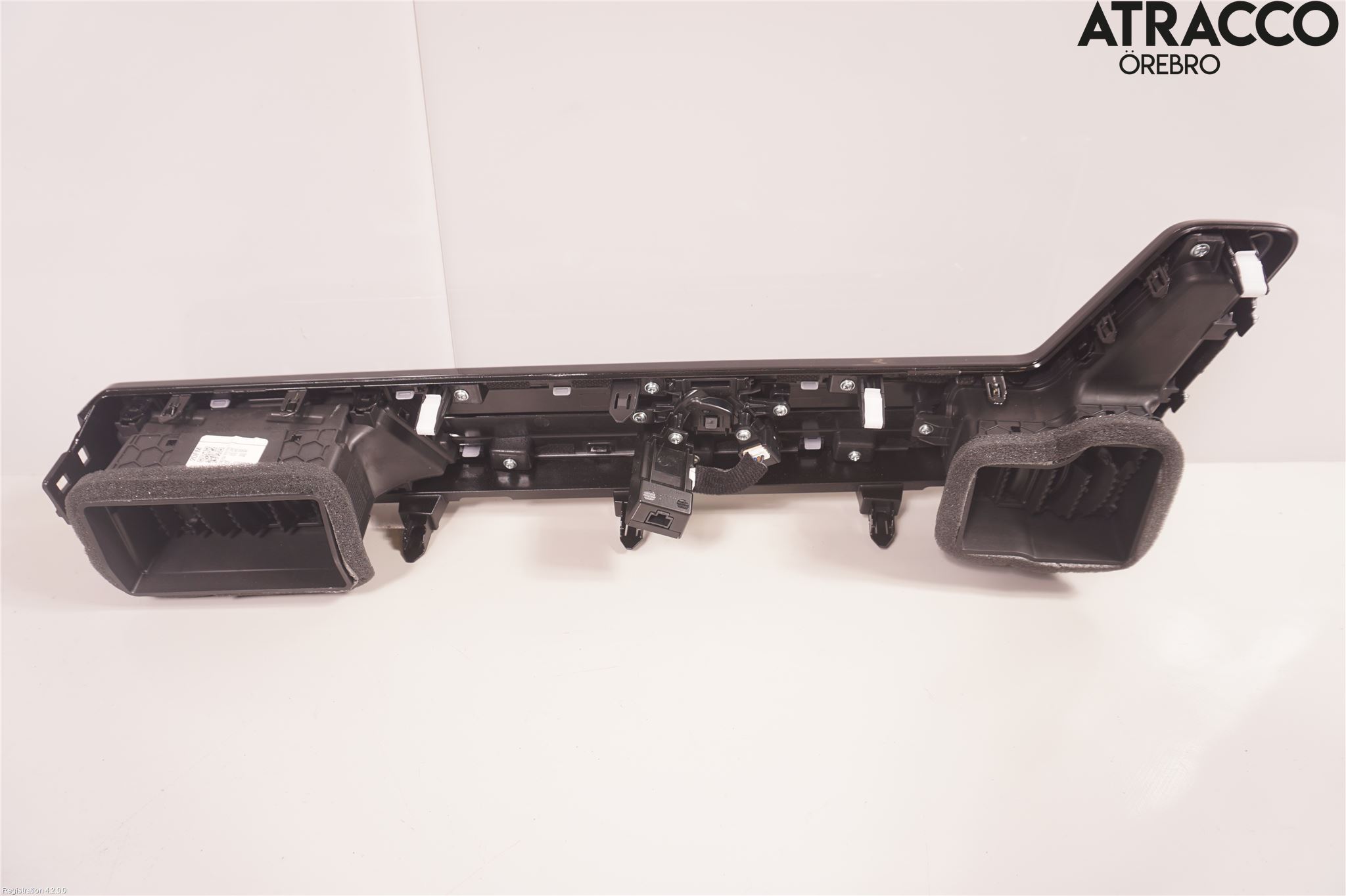 Kia SPORTAGE (NQ5) 22- Dashbord Kanal - Dyse