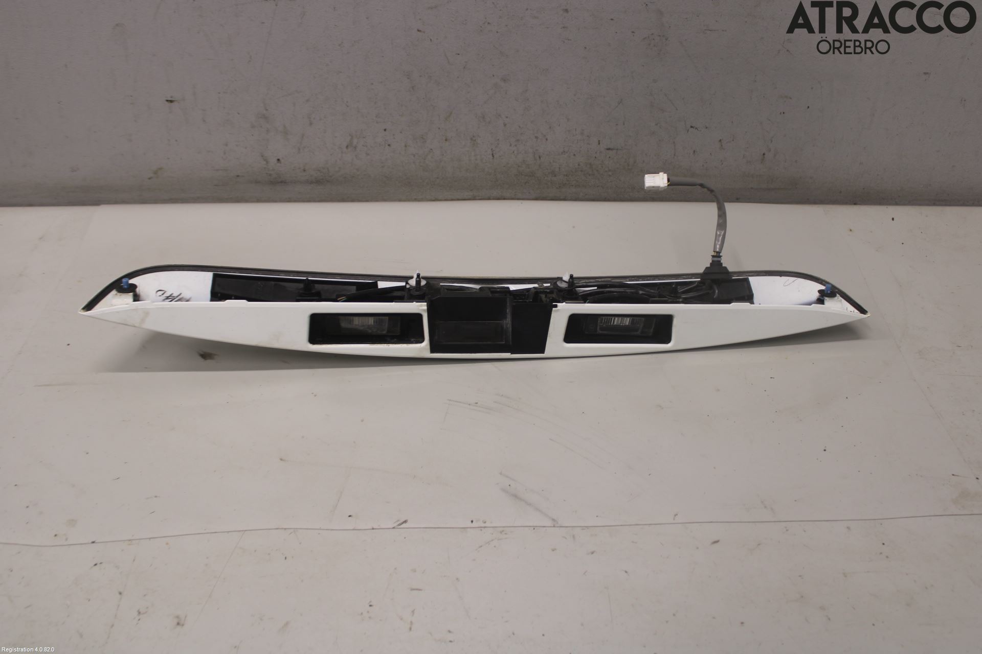 Nissan JUKE 10-14 Bakluke Handtak Ytre