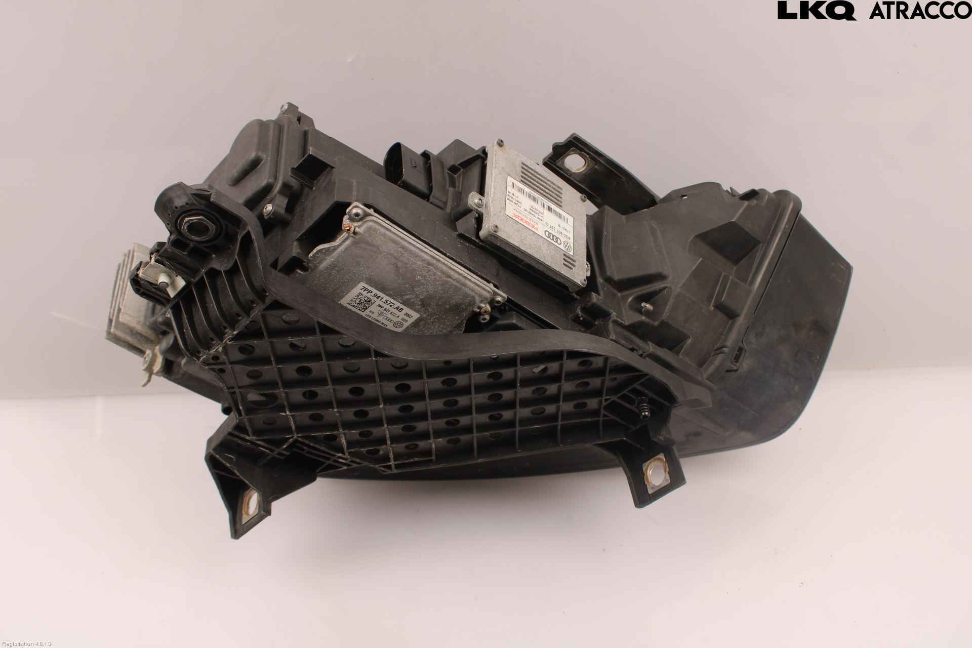 Audi Q3 8U 12-18 Frontlykt Venstre