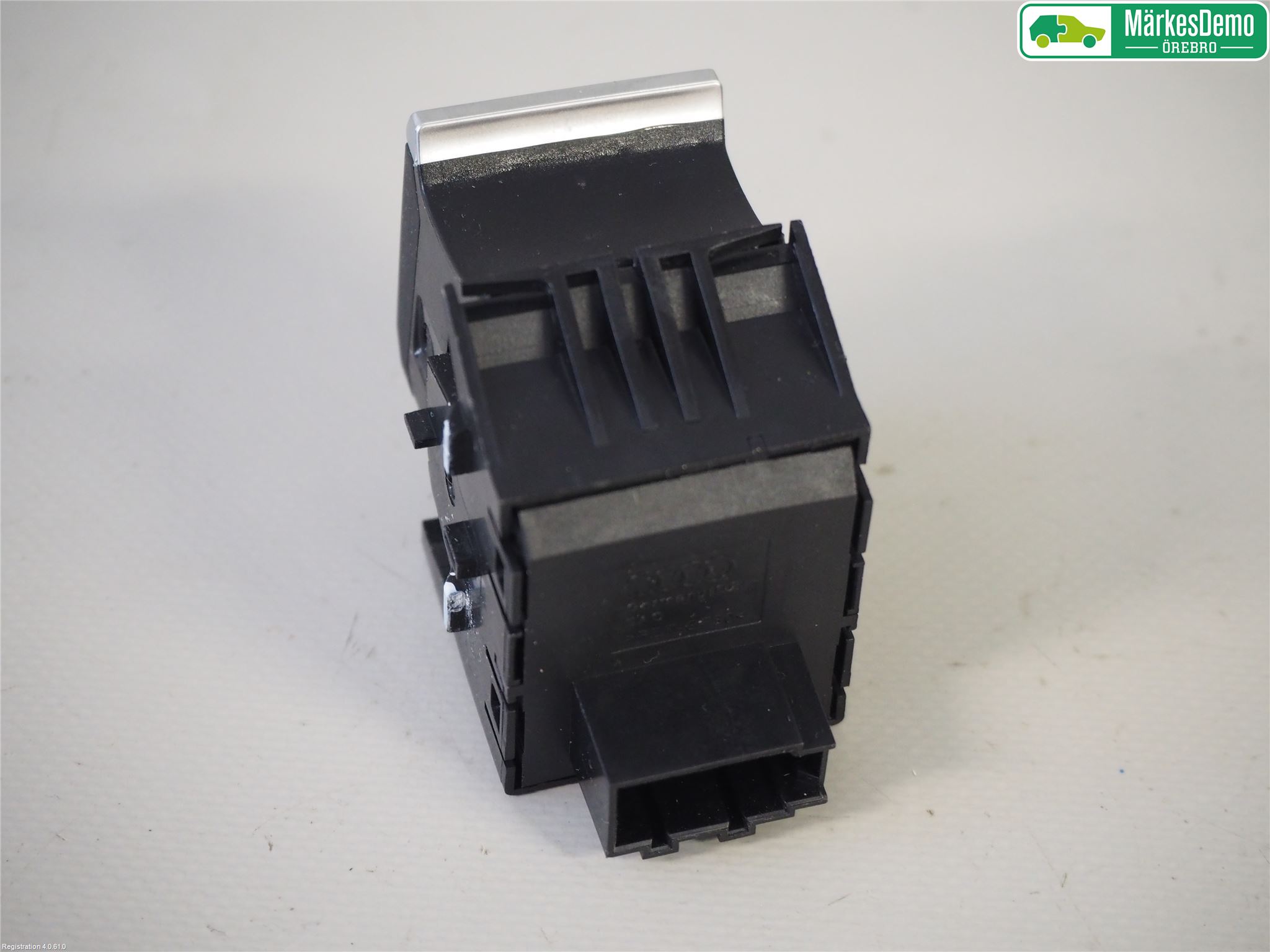 Audi A4/S4 B9 16-19 Bryter Parkeringsbrems