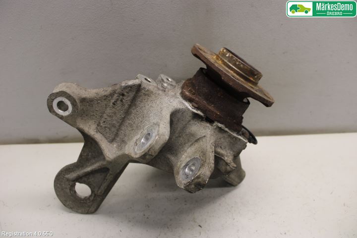 BMW 5 F10/F11/F18 09-17 Spindel Hb