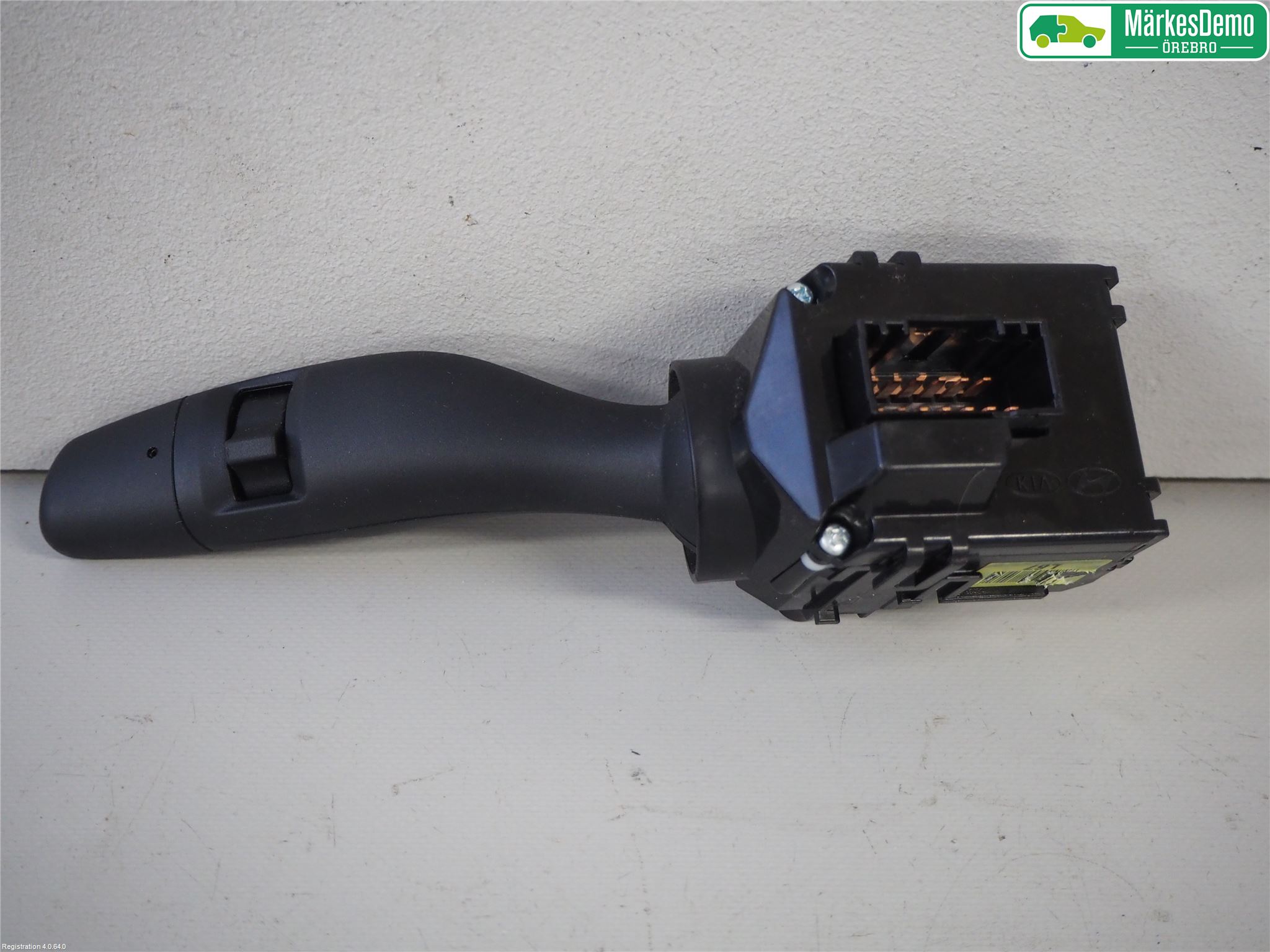 Kia CARENS III 13-19 Bryter Ratt Visker - Spyler