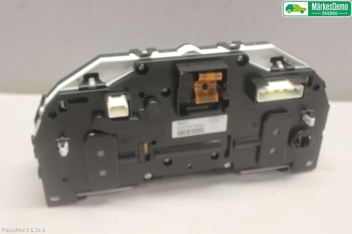 Nissan X-TRAIL 14-21 Instr Kombinert