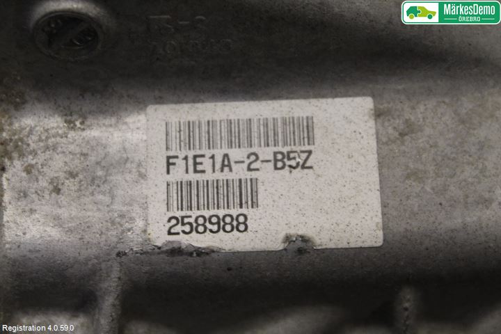 Mitsubishi OUTLANDER 13-21 Navgir Elektrisk