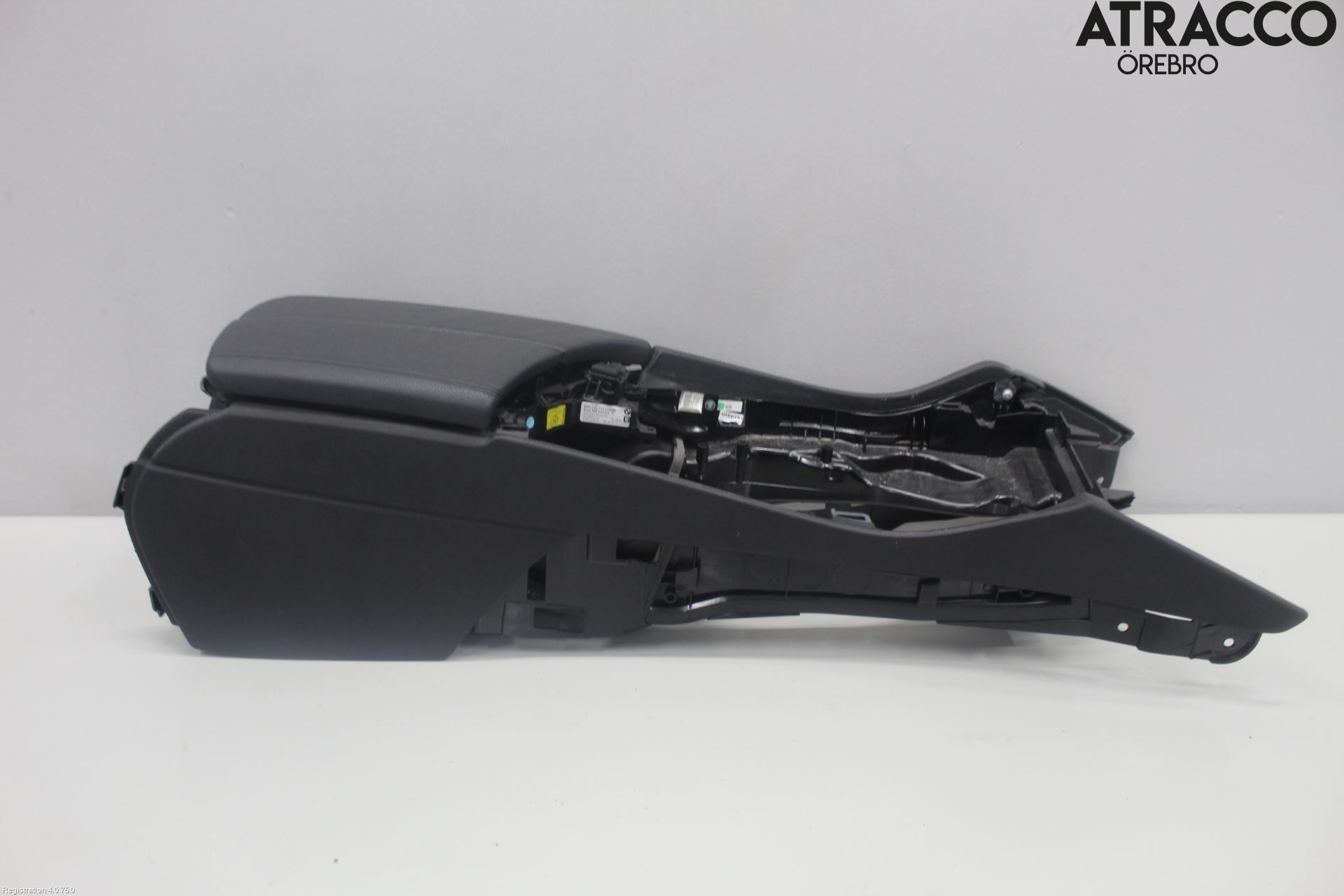 BMW 5 F10/F11/F18 09-17 Instrumentkonsoll Midt
