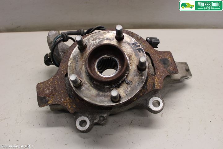 Nissan MURANO    02-08 Spindel Hf