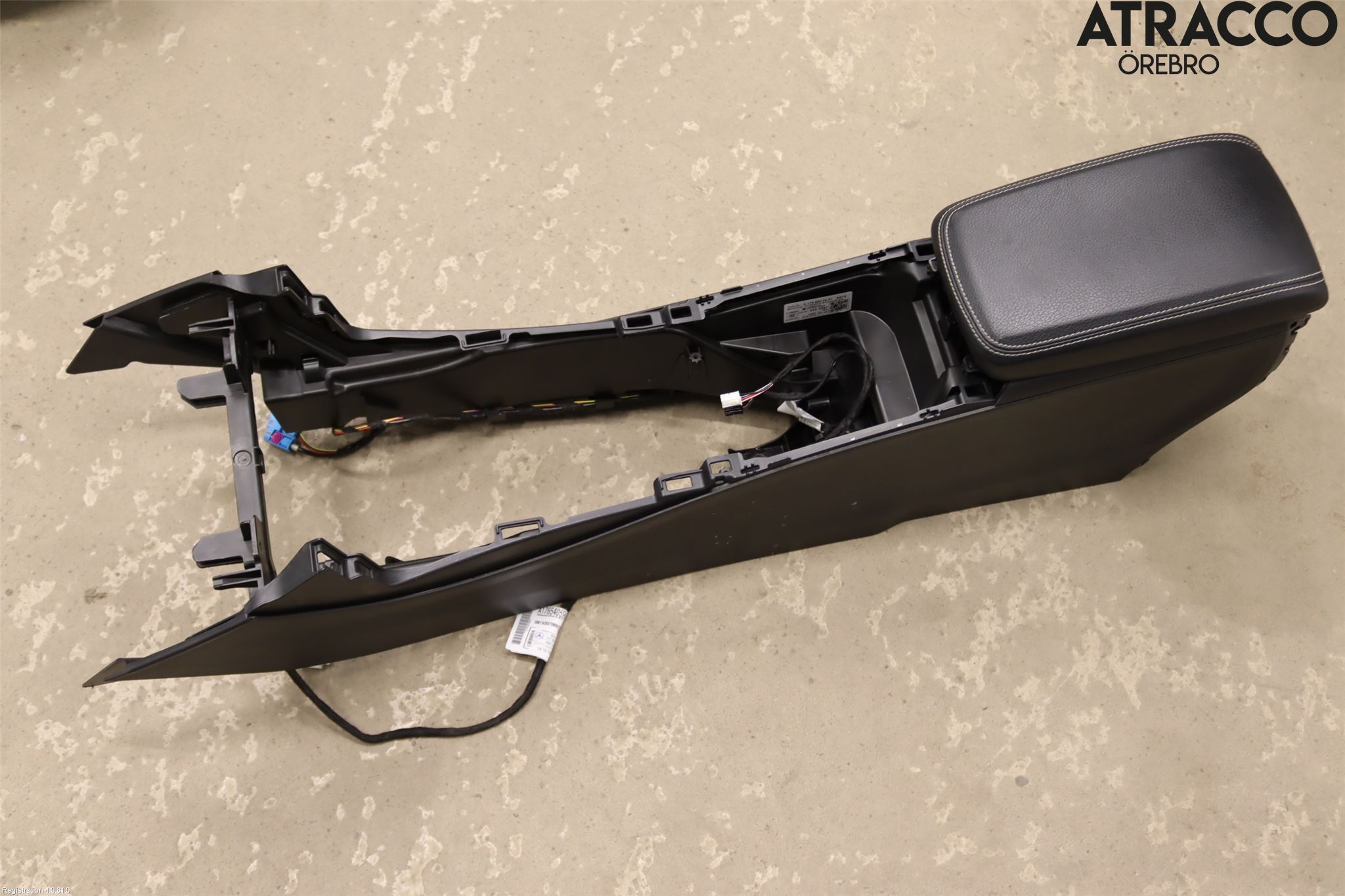 Mercedes-Benz MB GLA-KLASS (X156) 13-20 Instrumentkonsoll Gulv