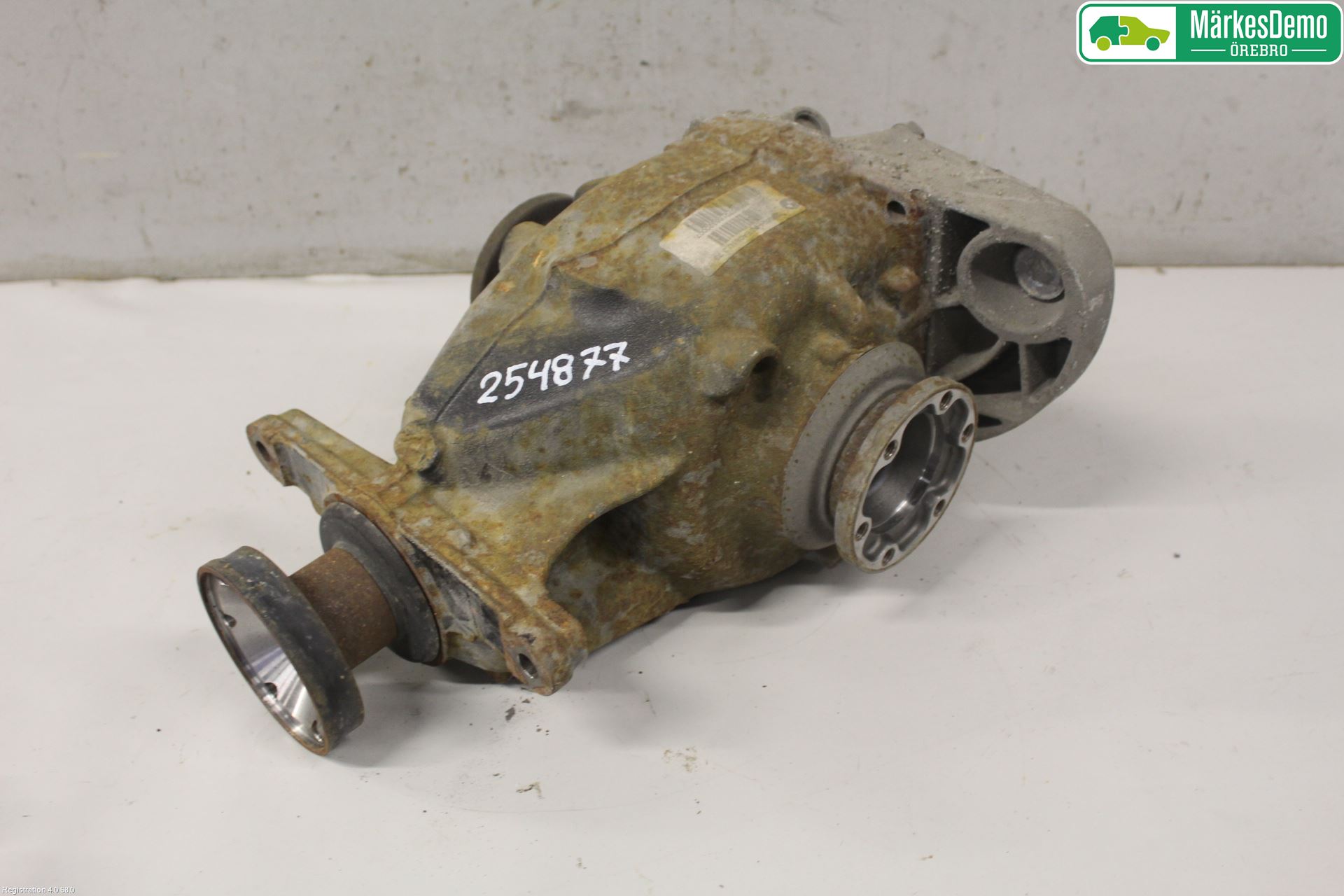 BMW 5 E60/61 Sed/Tou 02-10 Bakaksel Kardang Bak -Diff