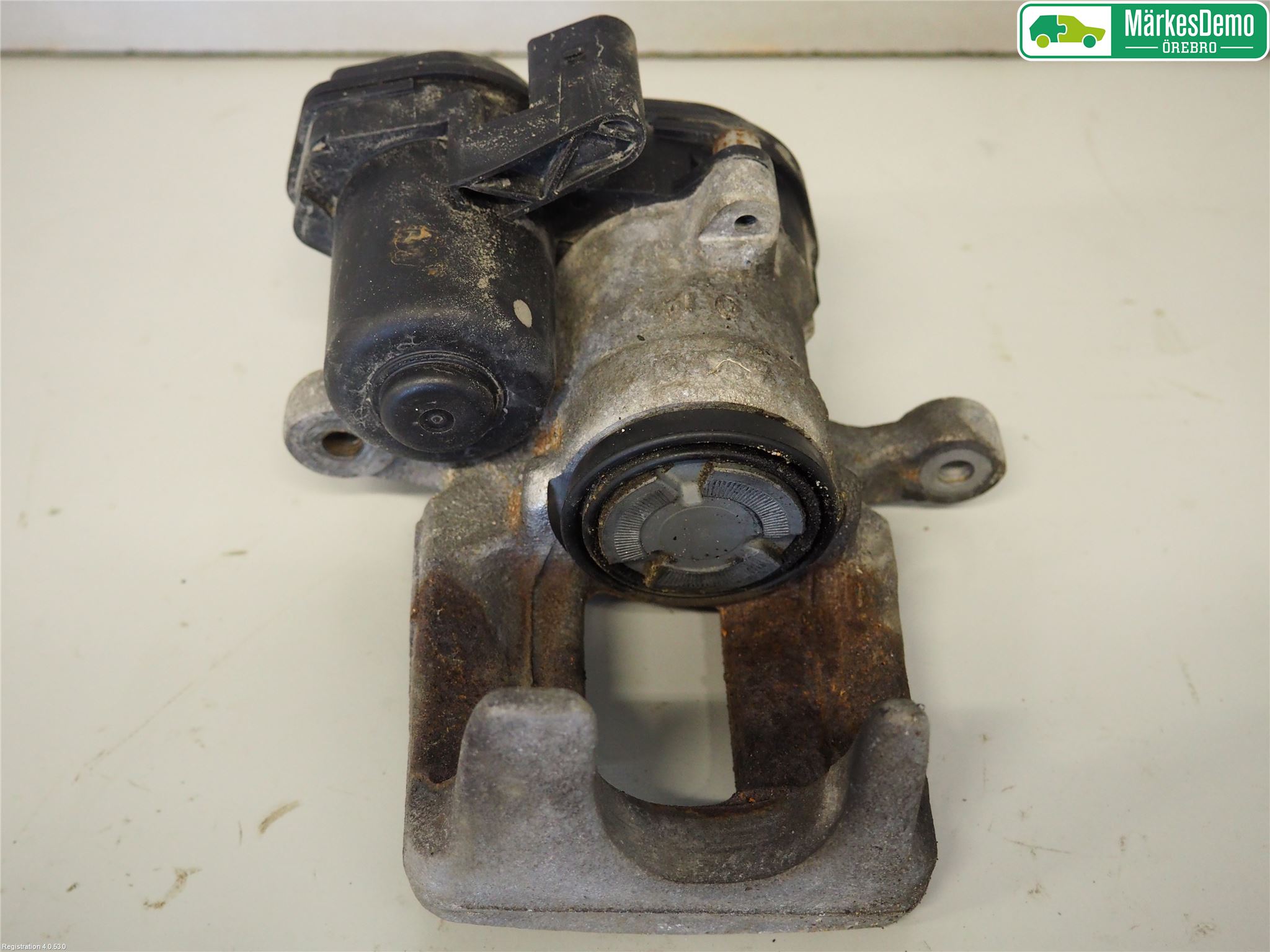 Audi Q3 8U 12-18 Bremsecaliper Bak Venstre