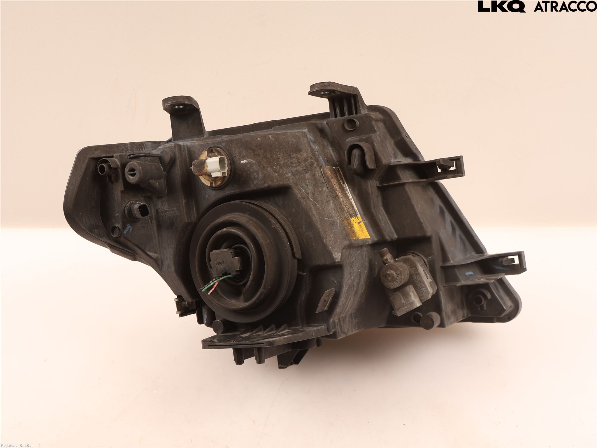 Nissan NAVARA 05-16 Frontlykt Venstre