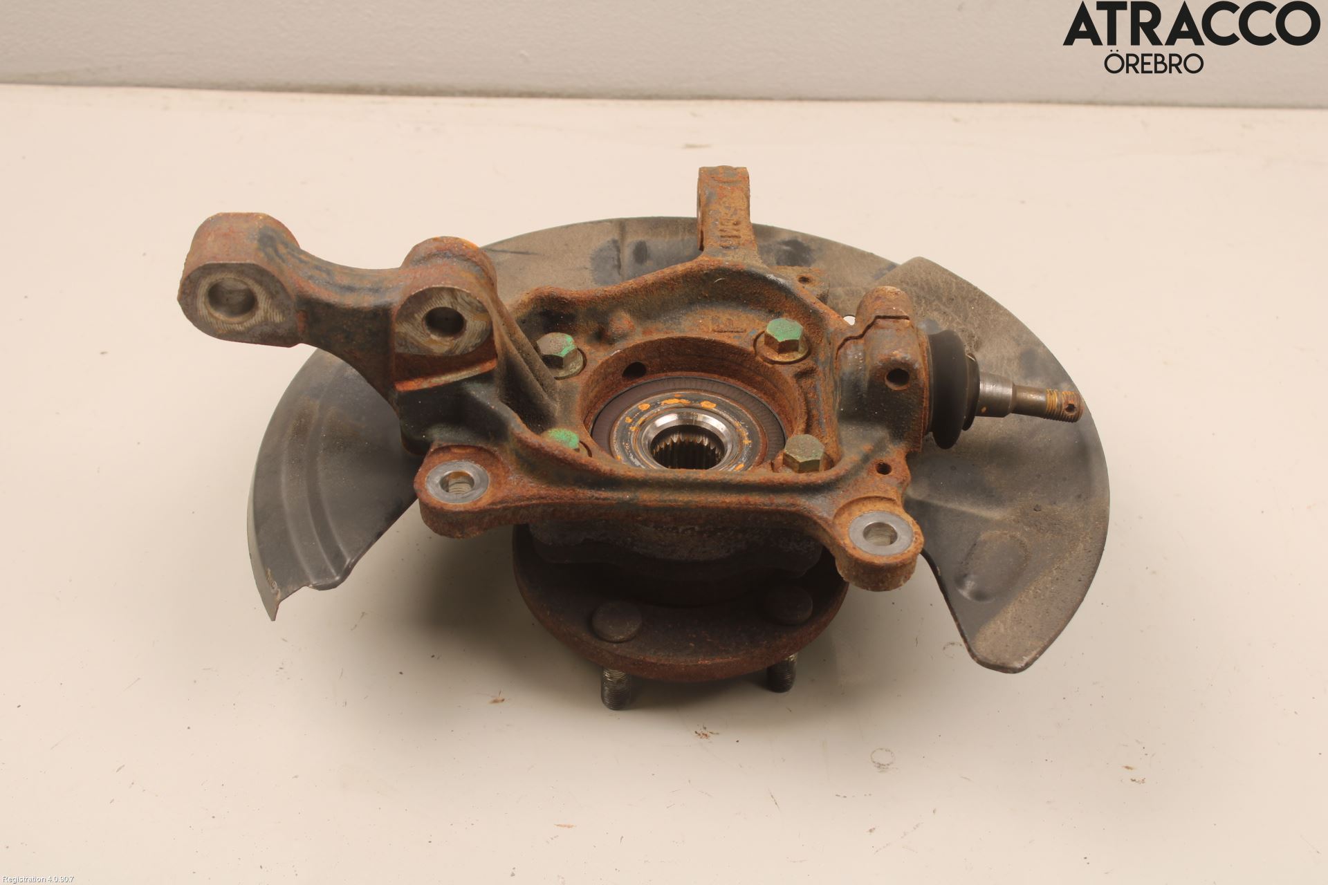 Subaru OUTBACK 15-20 Spindel Vf