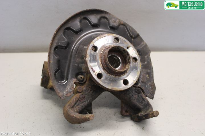 Skoda FABIA 15-21 Spindel Vf